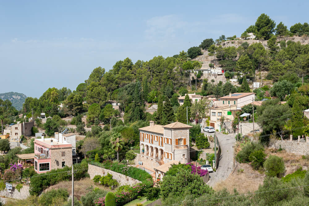  towns in Mallorca: an aerial view of the hillside village of Galilea