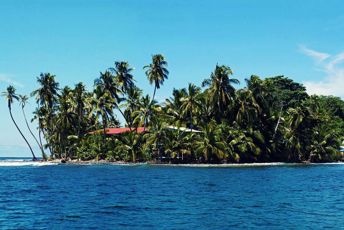 best-beaches-for-surfing-Bocas-del-Toro-Panam-e1602140804859