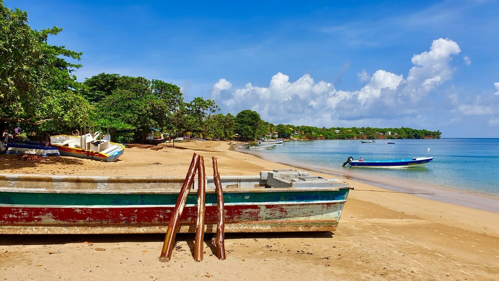 Families must add Hermosa to the list of the best beaches in Nicaragua