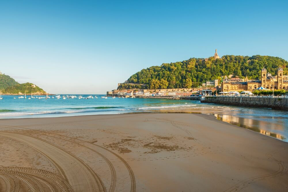 City breaks with beach: San Sebastián’s La Concha, old town and Mount Urgull