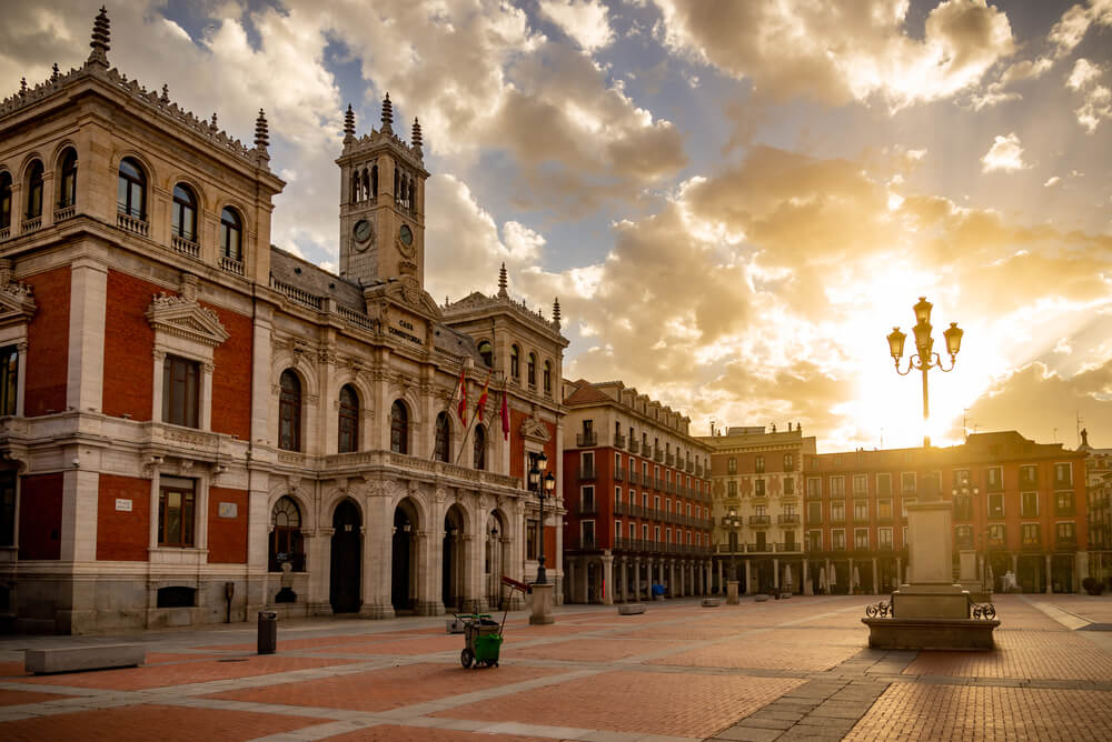 Cyber Monday hotel deals: Valladolid’s grand porticoed main square at dawn