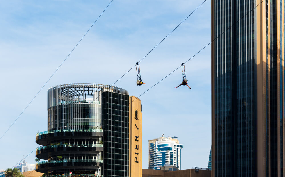 Die Seilrutsche XLine Dubai Marina im Emirat Dubai.
