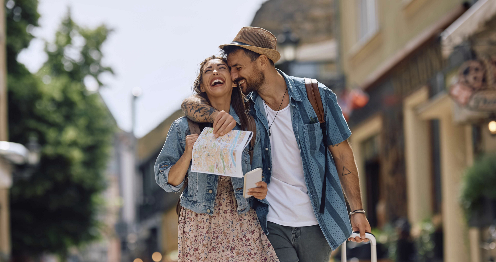There are many hotels with Black Friday deals for couples