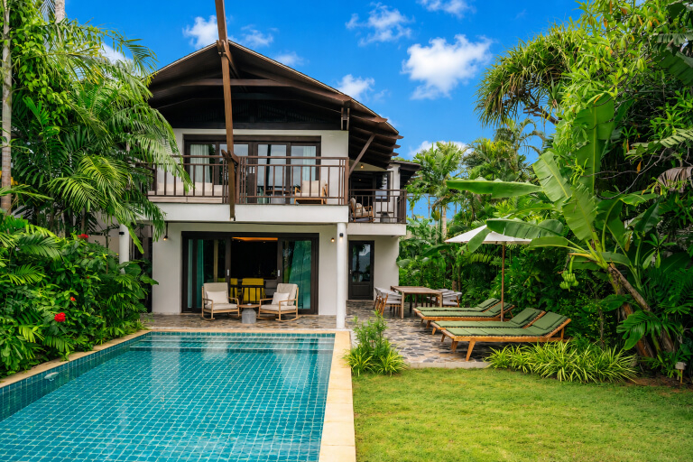 Book a suite with a private pool for your hushpitality vacation