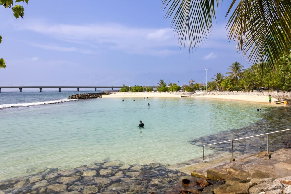 Künstlicher Strand in Malé, Malediven.