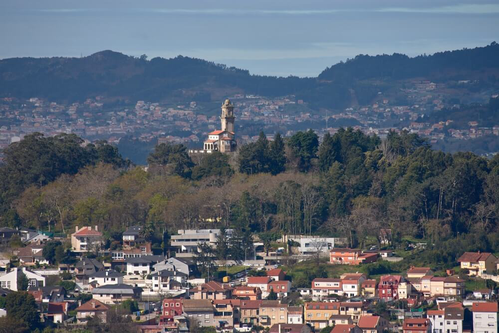 Kapelle auf dem Monte de la Guia, einem Hügel in der Hafenstadt Vigo, Galicien