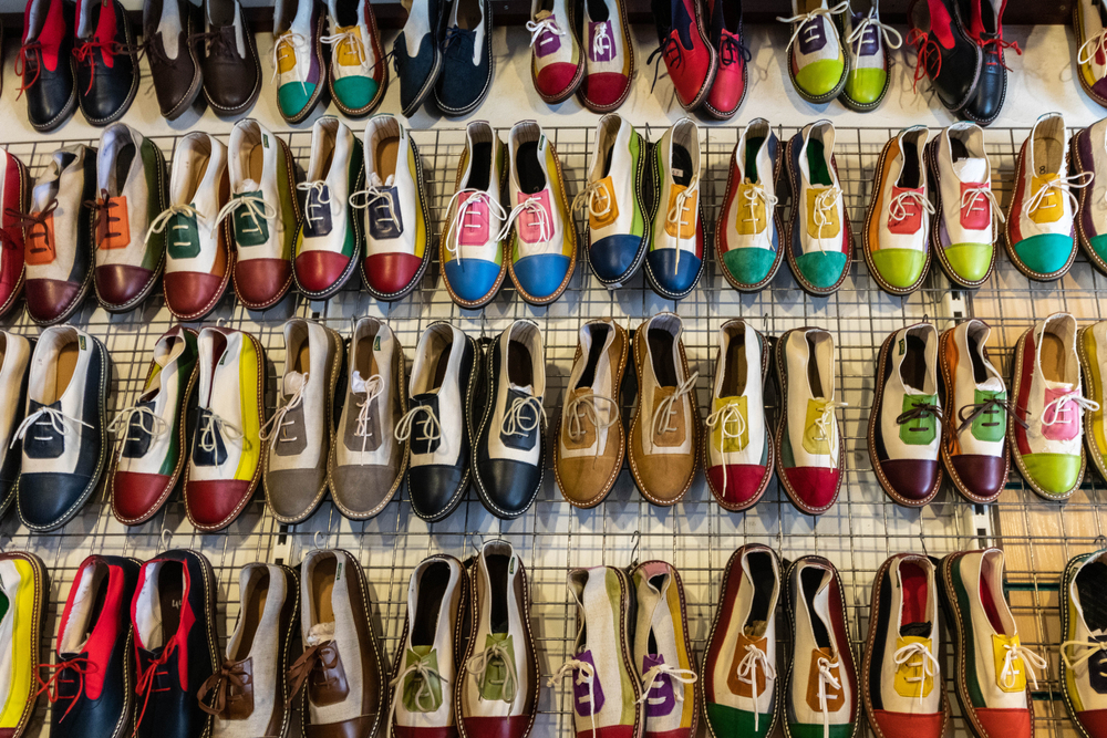 Mallorcan Leather: rows of two-tone Mallorcan leather shoes 