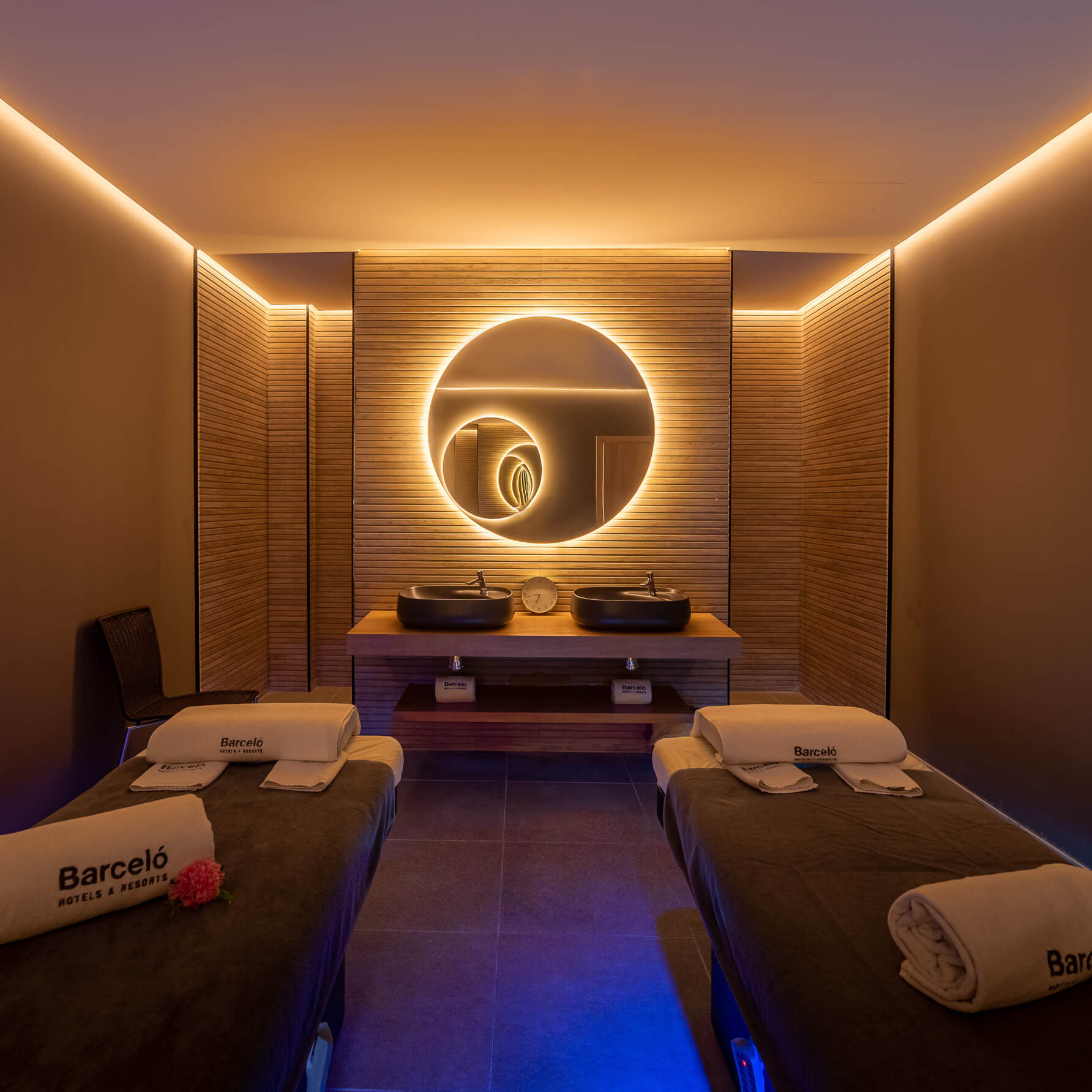 The best honeymoon spa resorts have couple’s massage options