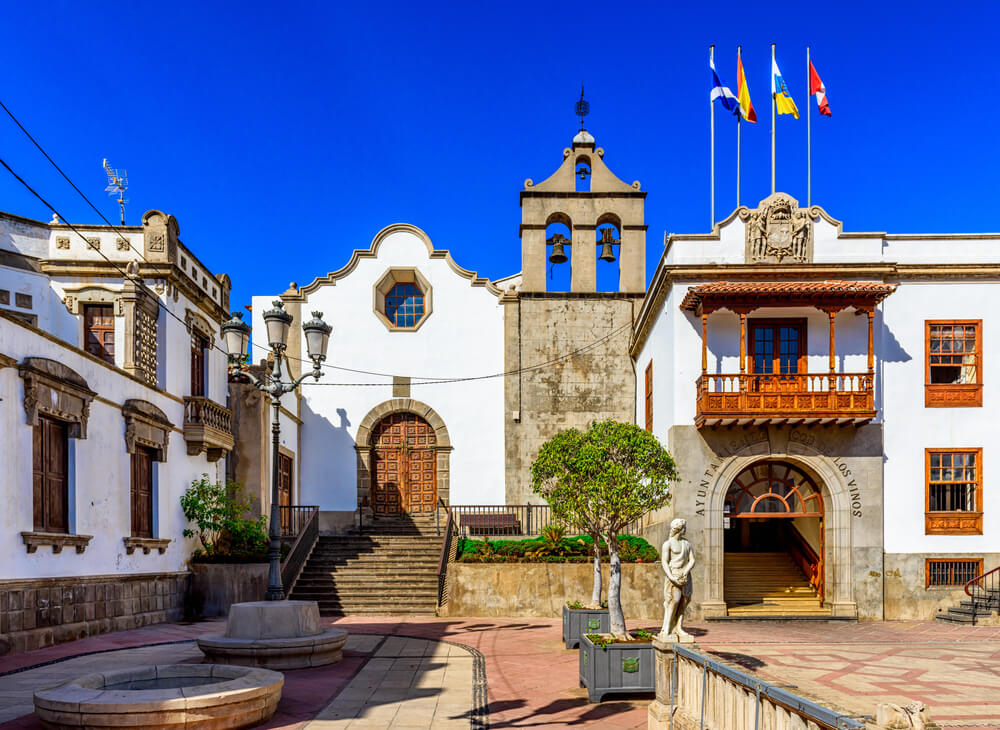 Teneriffa schönste Orte: malerischer Platz in Icod de los Vinos.