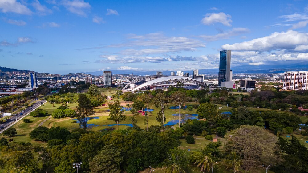 Panoramic views of the largest park in San José, Costa Rica.