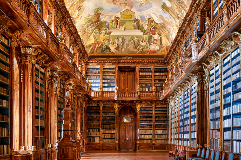 Einer der Säle der Bibliothek des Klosters Strahov in Prag, Tschechische Republik.