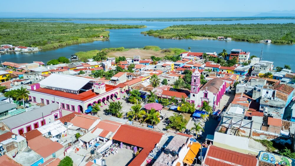 Das auf einer Insel gelegene Dorf Mexcaltitán im mexikanischen Bundesstaat Nayarit.