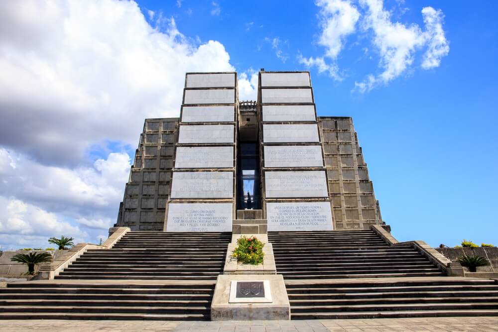 Santo Domingo Sehenswürdigkeiten: der Kolumbus-Leuchtturm in der Osthälfte der Stadt.