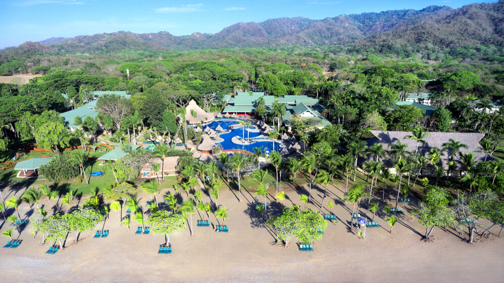 Luftaufnahme des Hotelkomplexes des Barceló Tambor in Costa Rica.